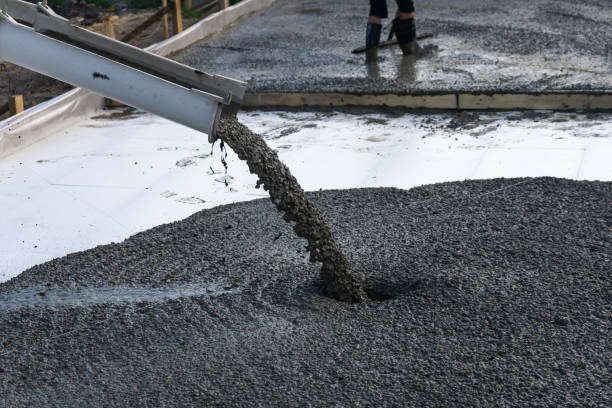 Best Concrete Sidewalk Installation  in Ansonia, CT